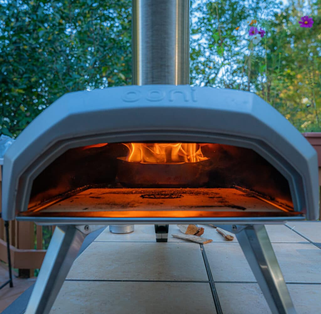 Ooni karu 12 inch wood fired pizza oven