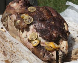 Barbacoa de cabeza, smoked ground hog picnic - Grilling24x7.com