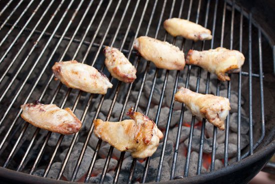 How to grill wings with charcoal - Grilling24x7.com