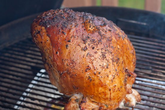 Pechuga de pavo inyectada en mantequilla a la parrilla