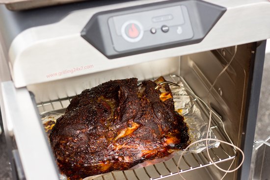 Wifi Connected Digital Electric Smoker Review - Grilling 24x7