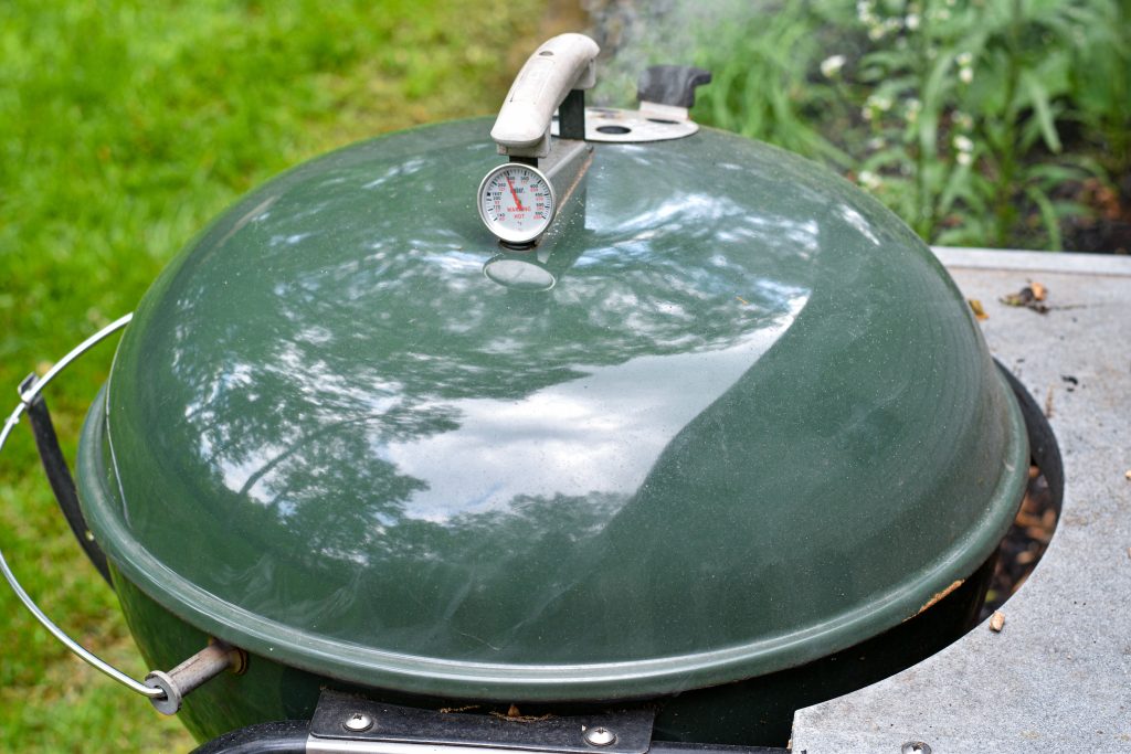 Bacon Burnt Ends weber kettle as a smoker