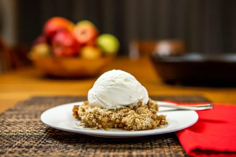 smoked apple crisp dessert