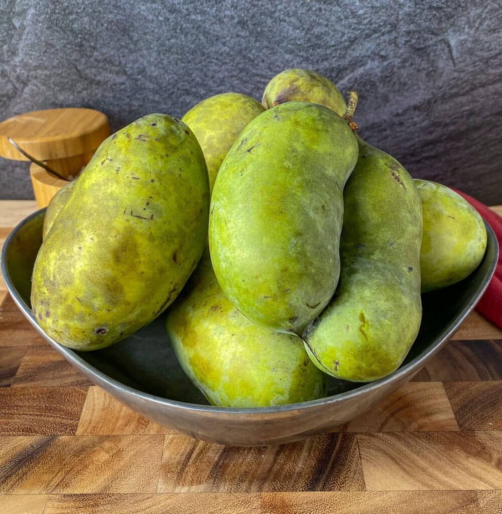 pawpaw fruit in a bowl