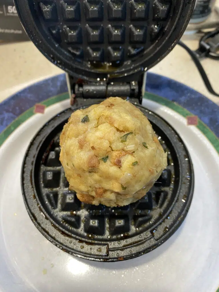 mini Waffle Maker w a scuffle ball on top